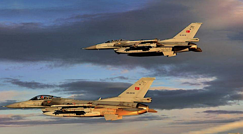 F 16
