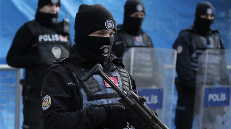 grece police