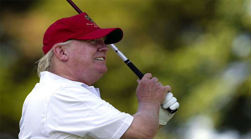 Trump golf1