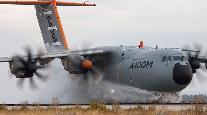airbus a400m grizzly wet landing 740x494 1