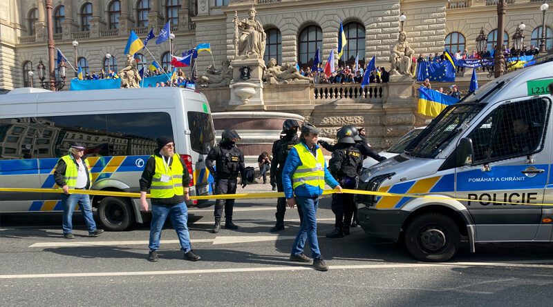 demonstrace Praha 16.4