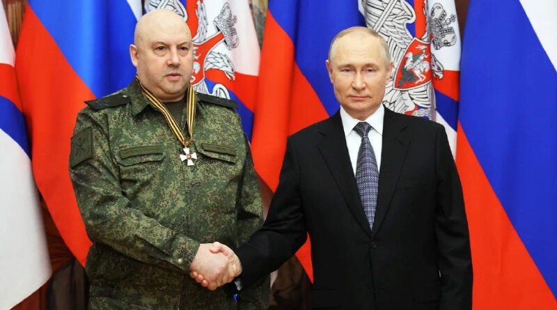 Surovikin+Putin